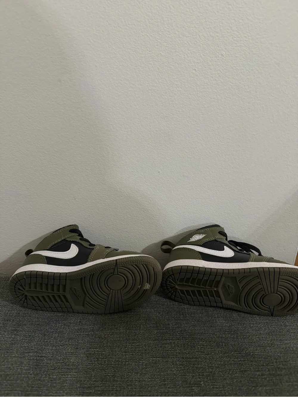 Jordan Kids Mid-Top Sneakers in Olive Green, Black & White